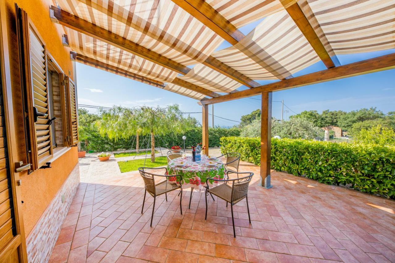 Green Hills House تْشيفالو المظهر الخارجي الصورة